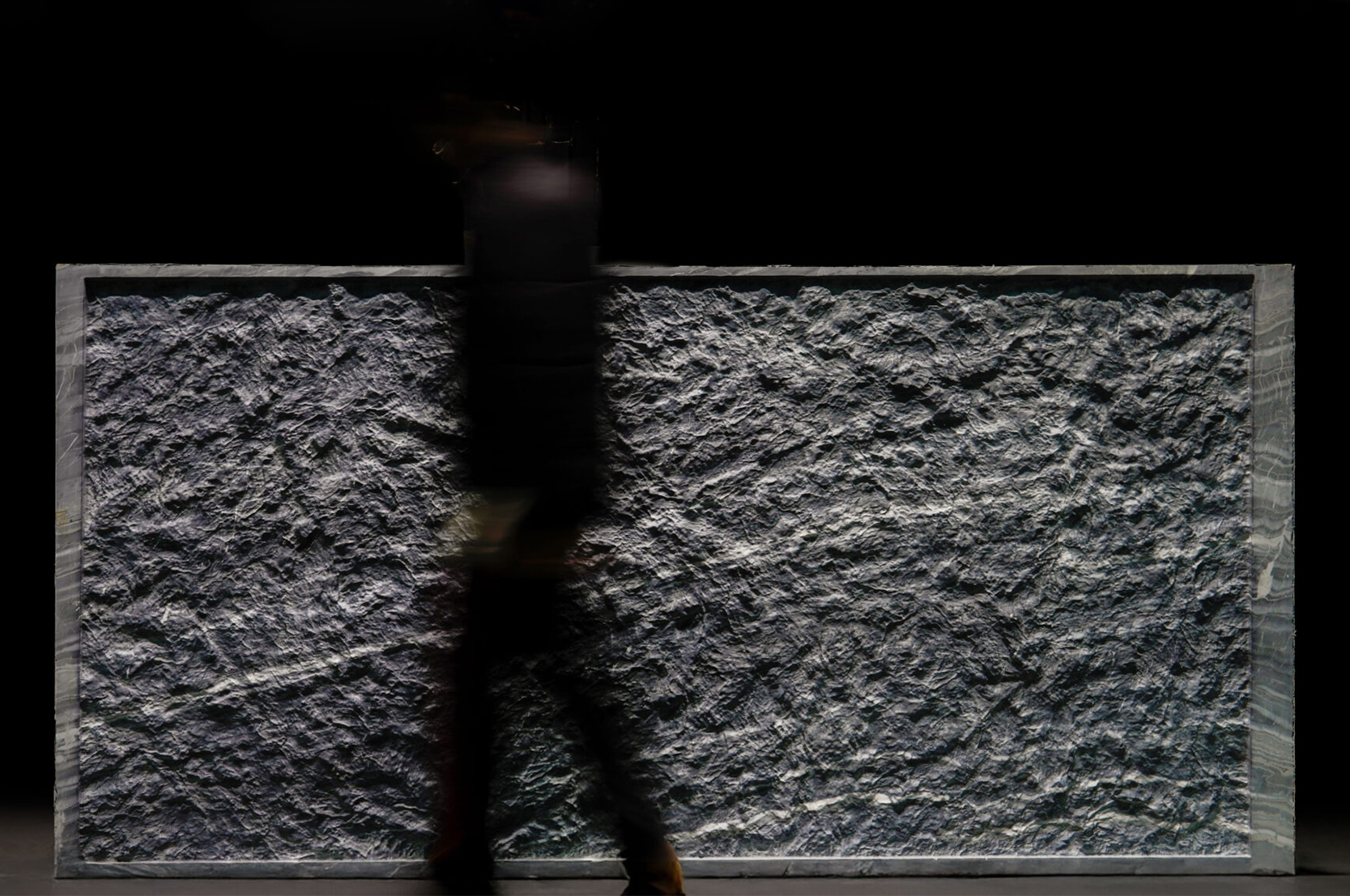 CRACKLE - Image 2