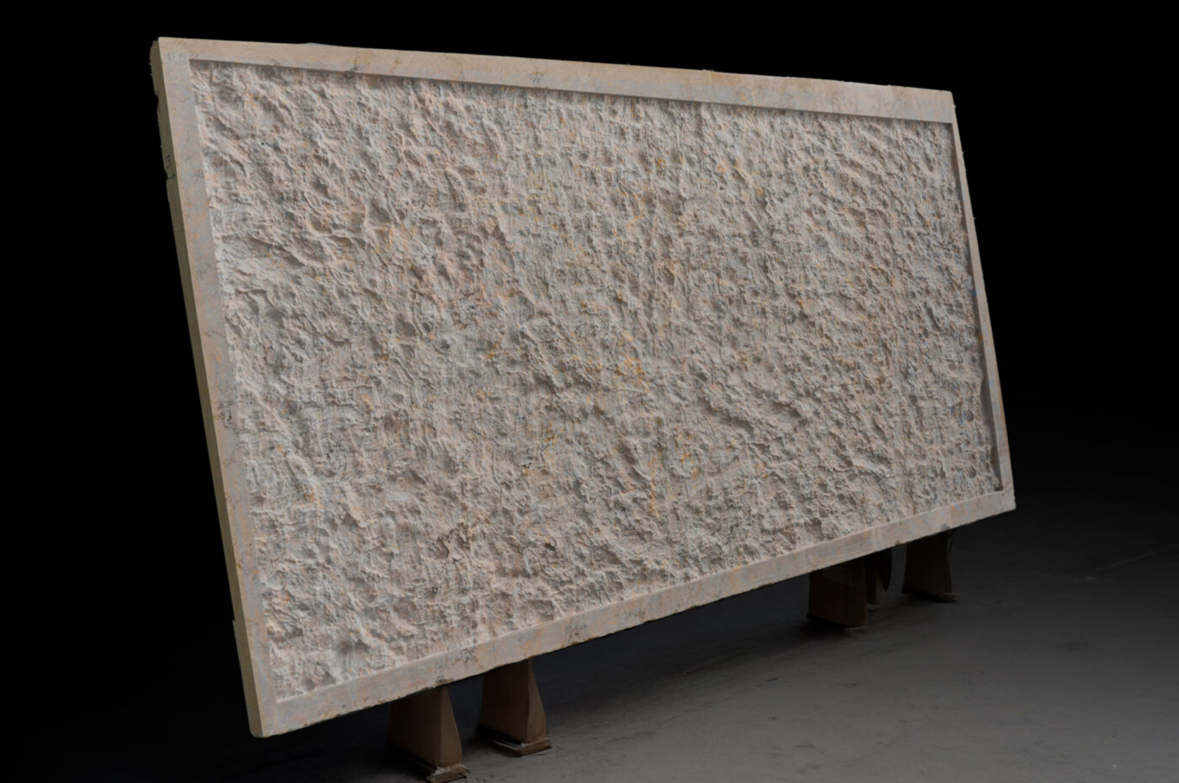 CRACKLE - Image 6