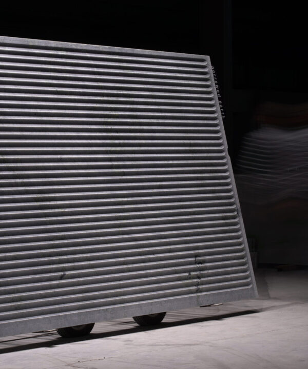 WIDE FLUTES CONCAVE