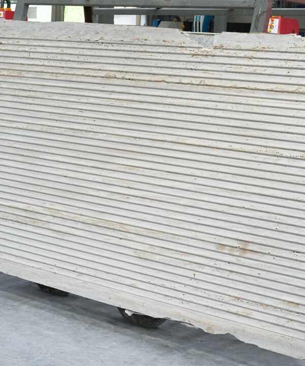 TAPERED GROOVE